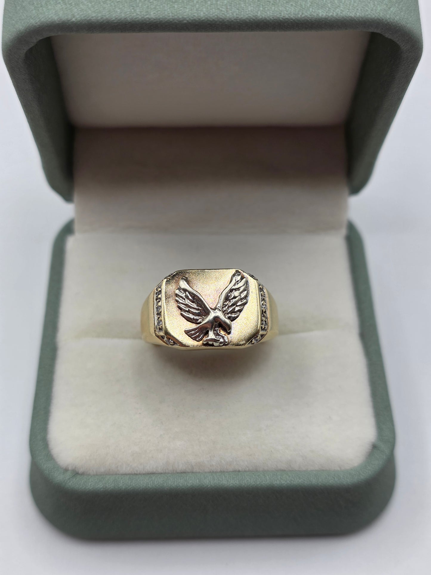 Heavy 9ct gold diamond eagle signet ring