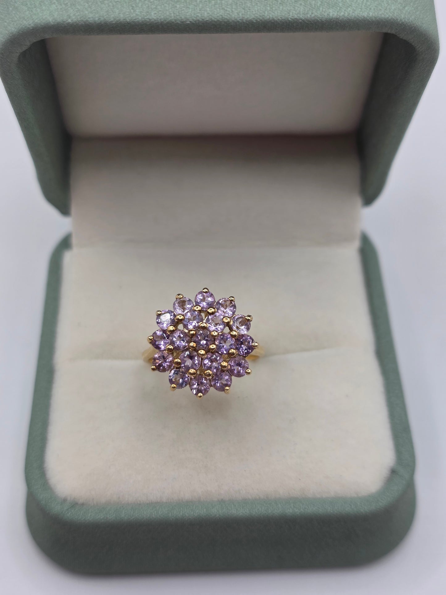 9ct gold pale amethyst cluster ring