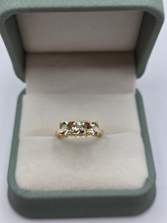 9ct gold topaz ring