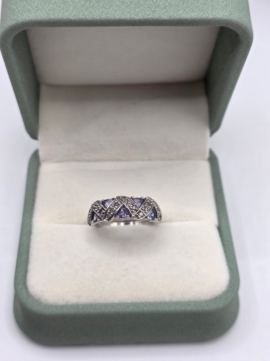 9ct white gold tanzanite and diamond ring