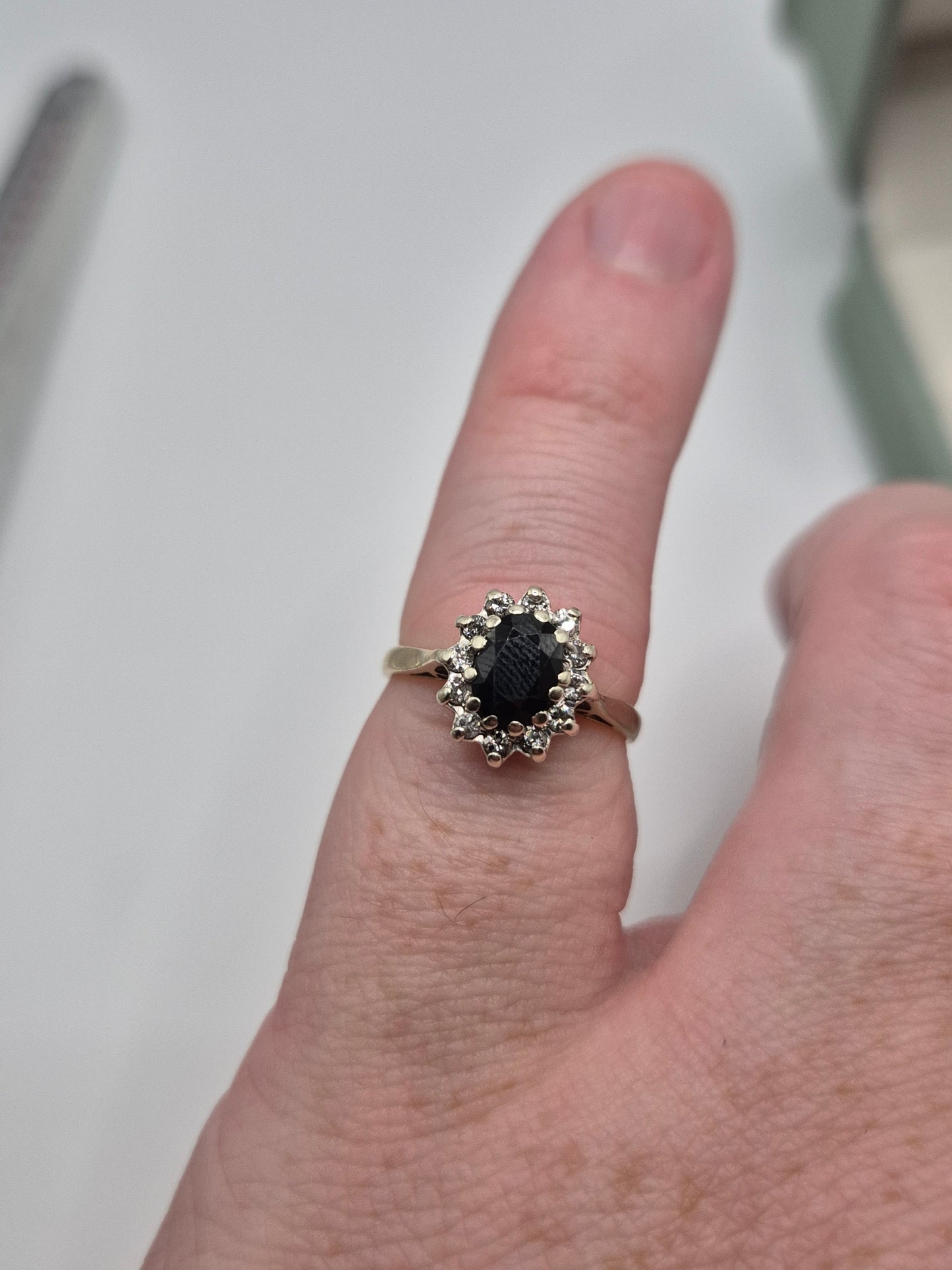 9ct gold sapphire and diamond ring