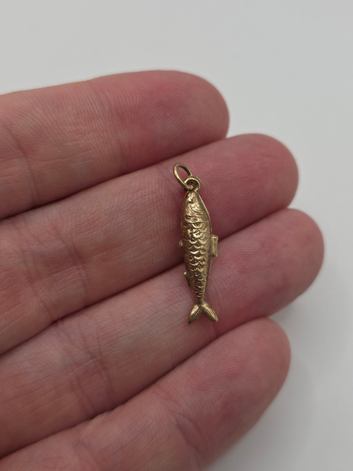 9ct gold fish charm