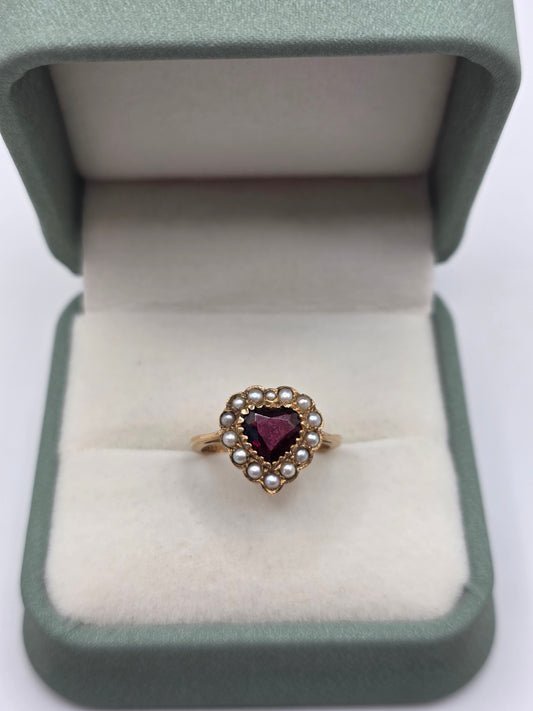 Vintage 9ct gold garnet and pearl heart ring