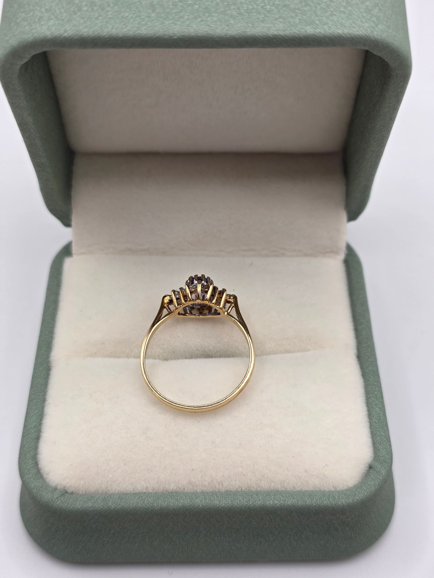 9ct gold amethyst and diamond ring