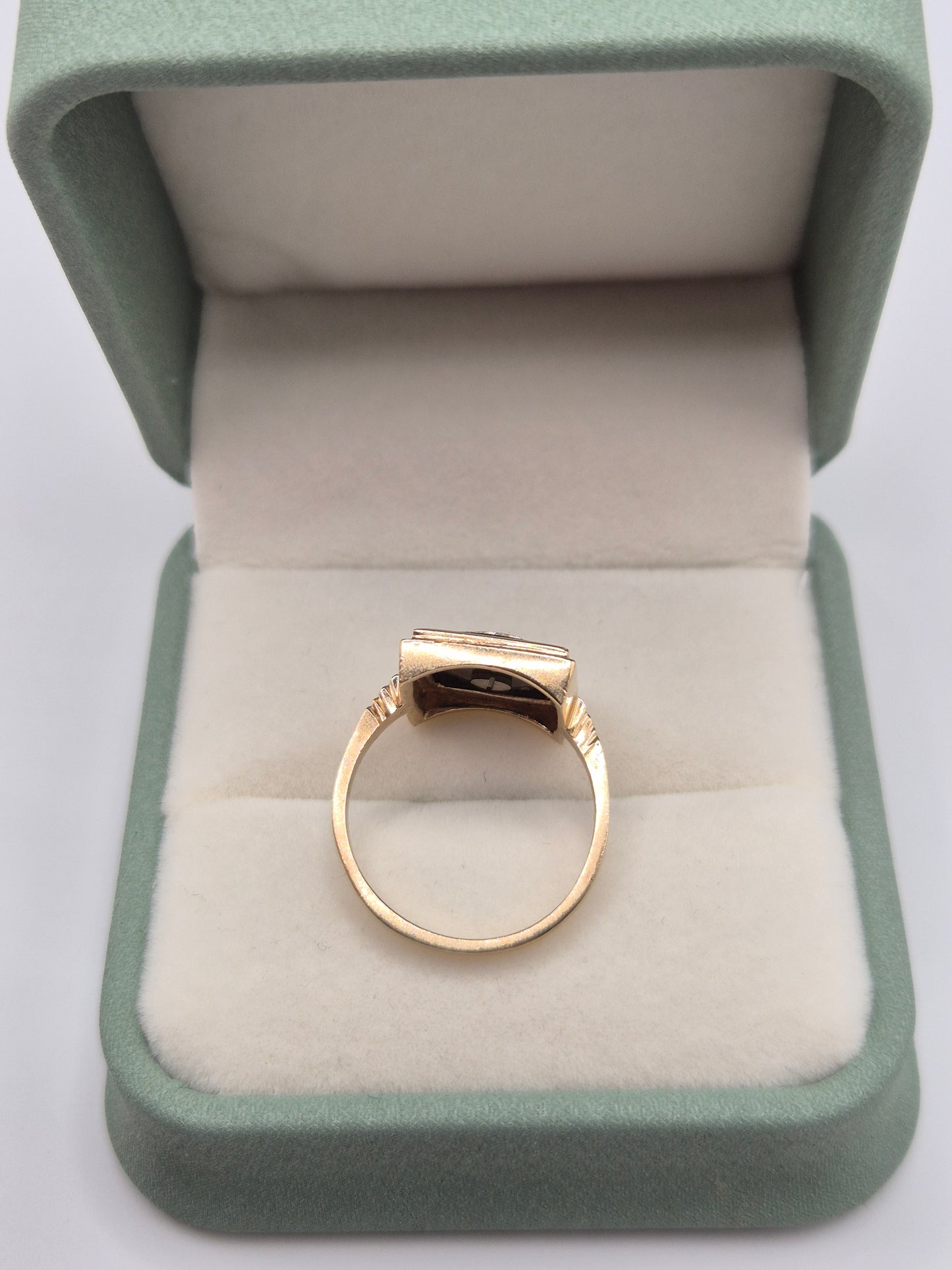 9ct gold "independant order of foresters" ring