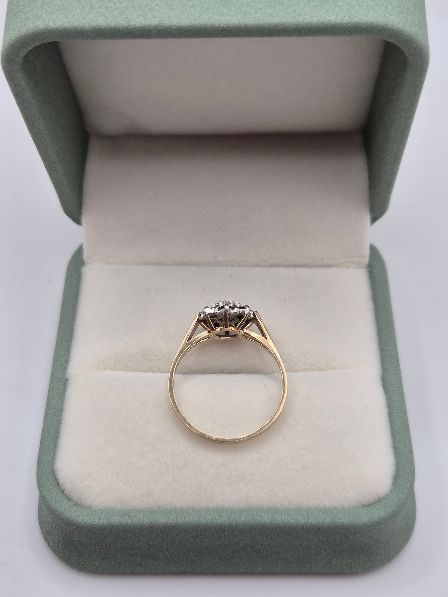 9ct gold sapphire and diamond ring