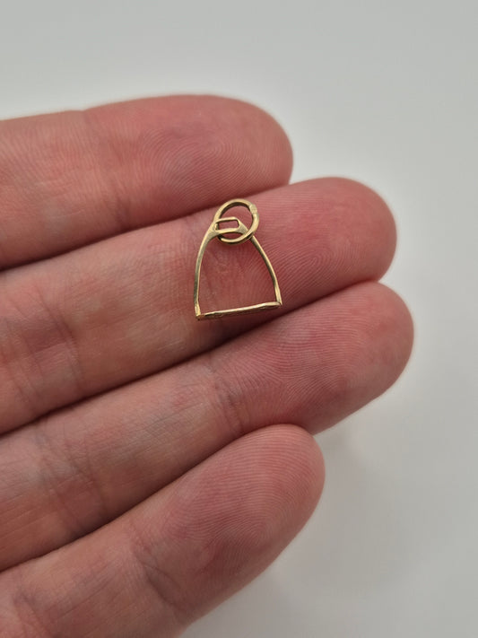 9ct gold stirrup charm