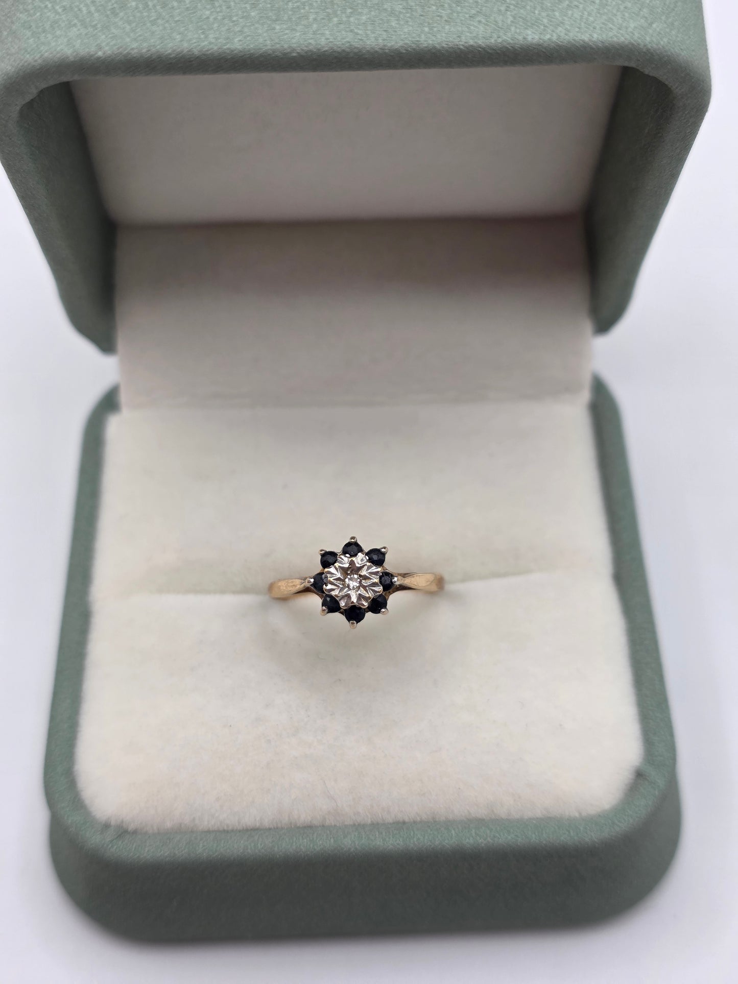 9ct gold sapphire and diamond ring