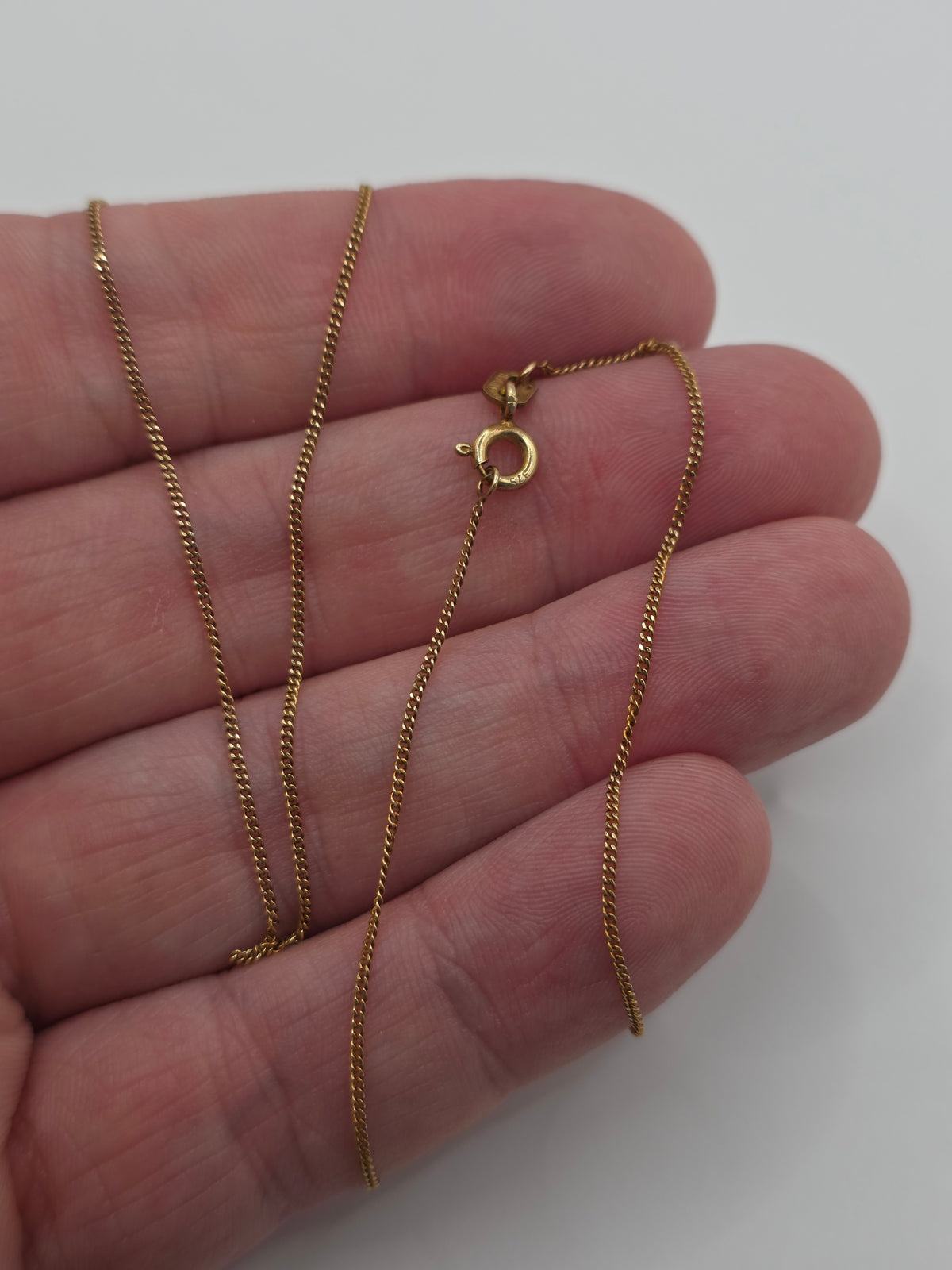 9ct gold chain (115)