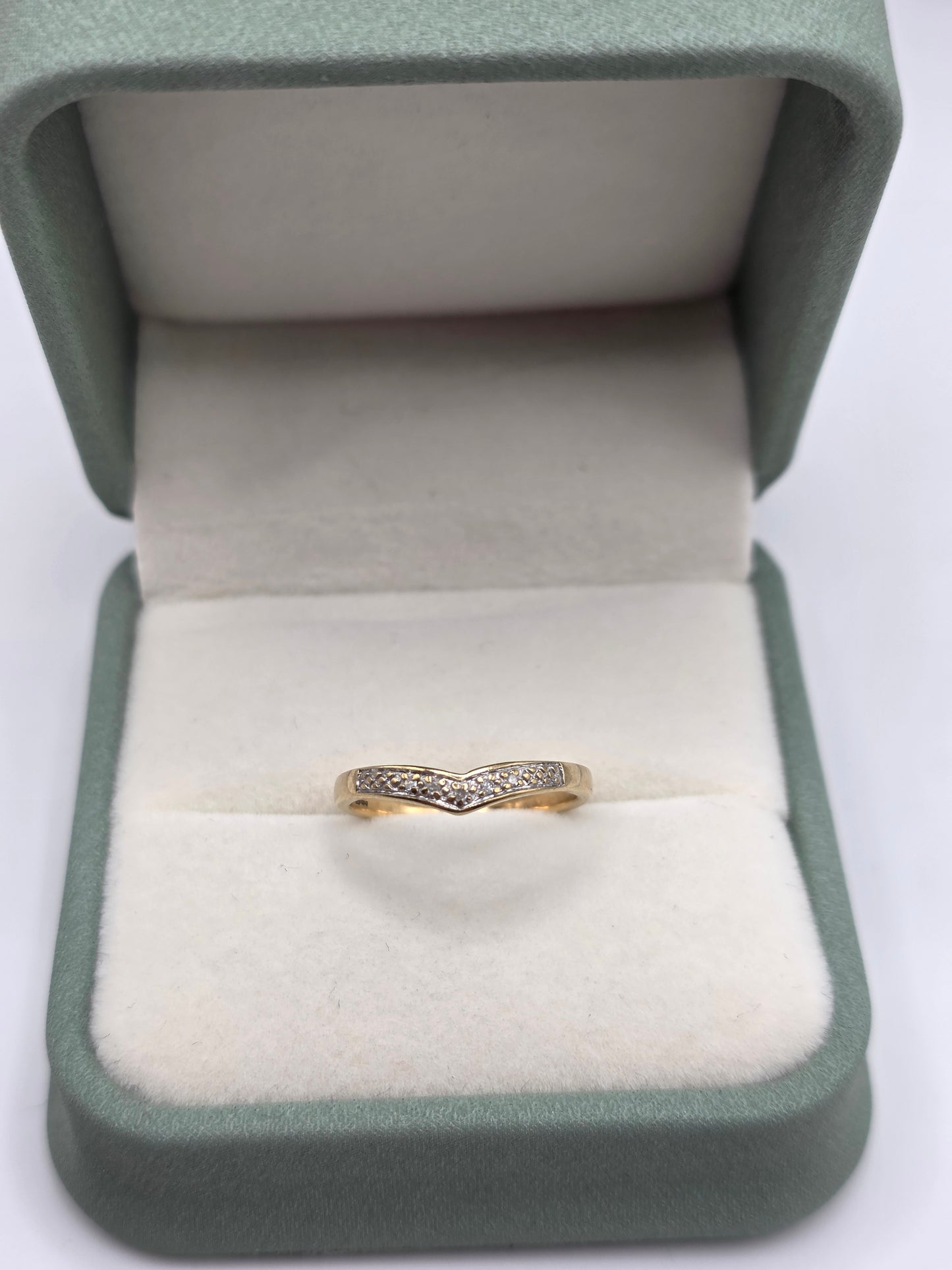 9ct gold diamond wishbone ring