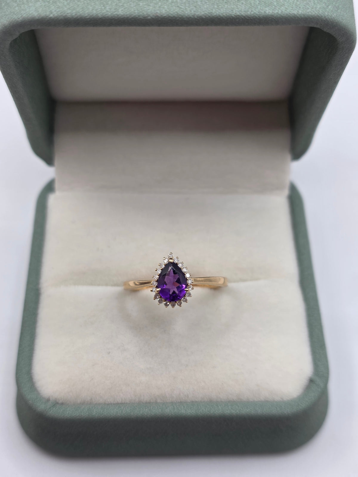 9ct gold amethyst and diamond ring