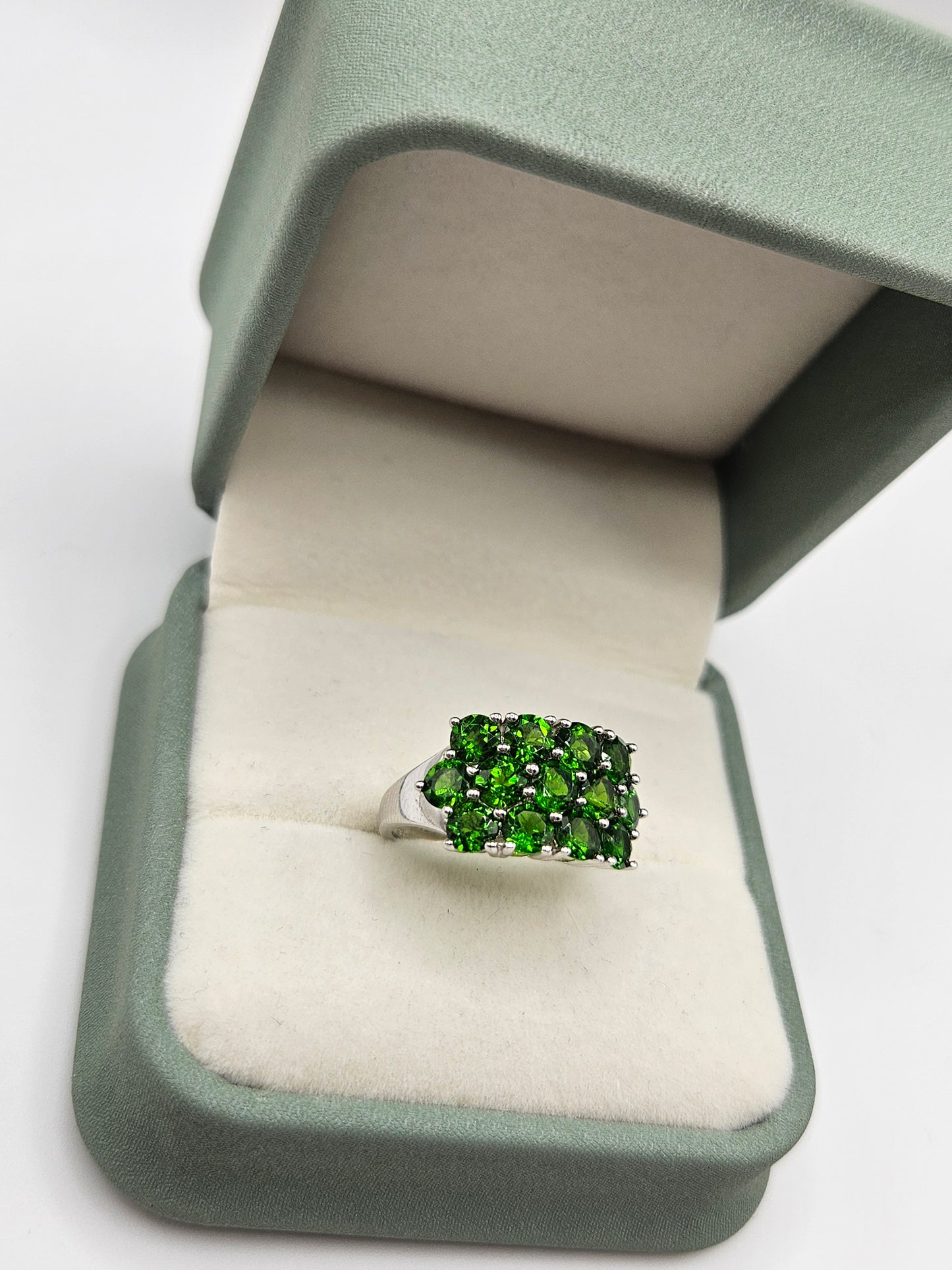 Silver diopside ring