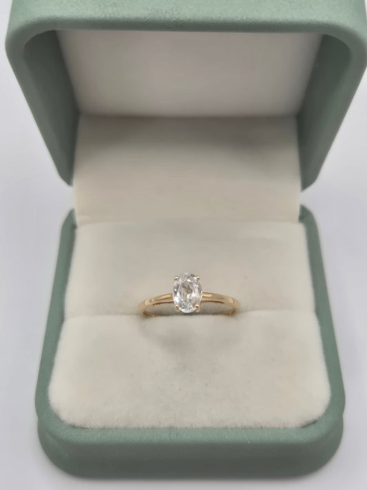 9ct gold white topaz ring