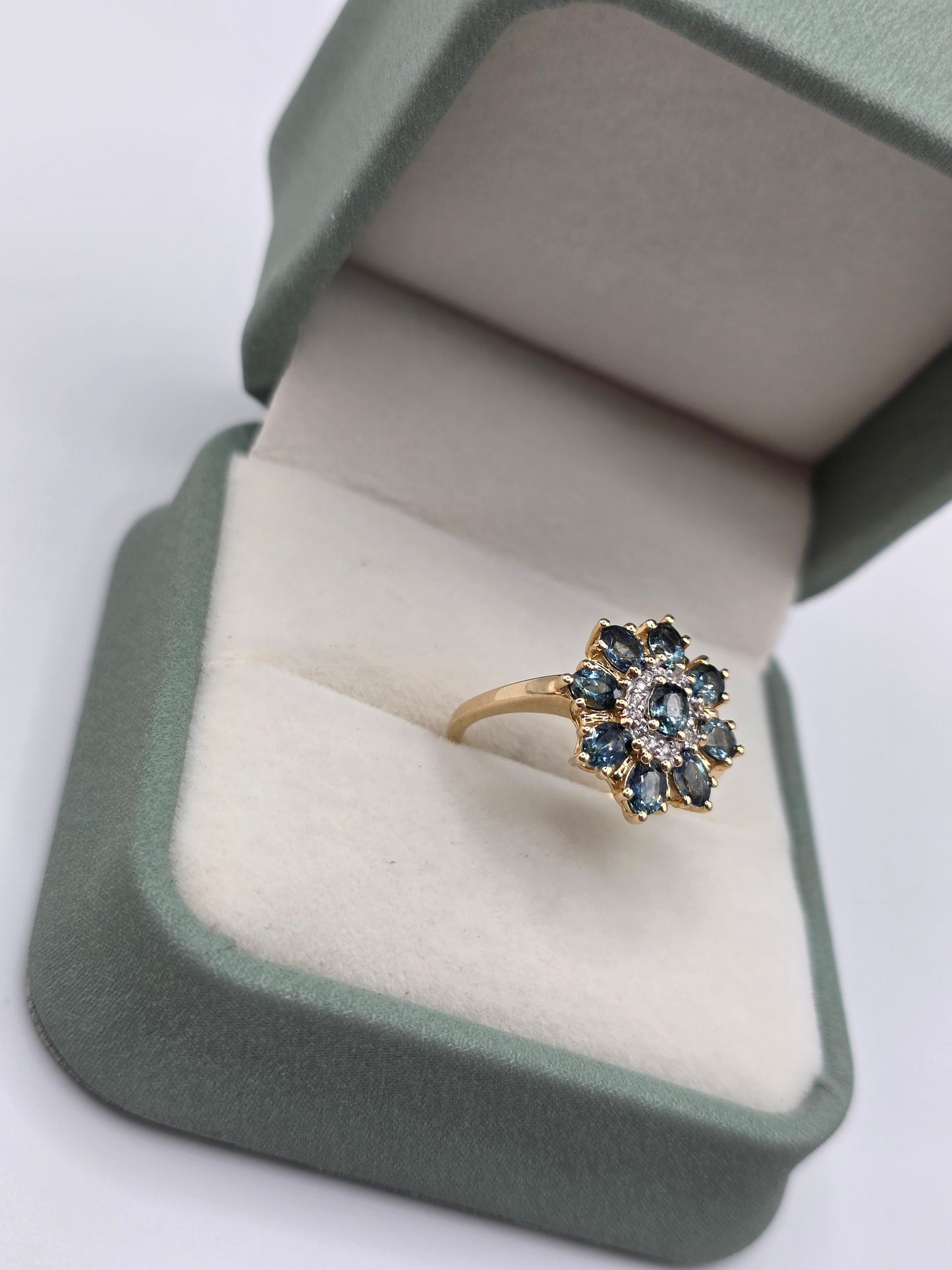 9ct gold sapphire and white topaz ring