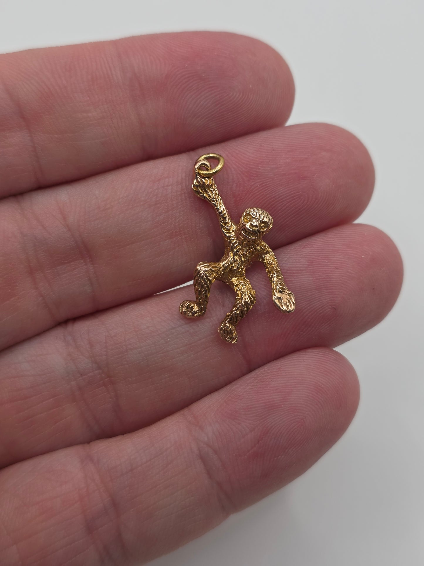 9ct gold cheeky monkey pendant
