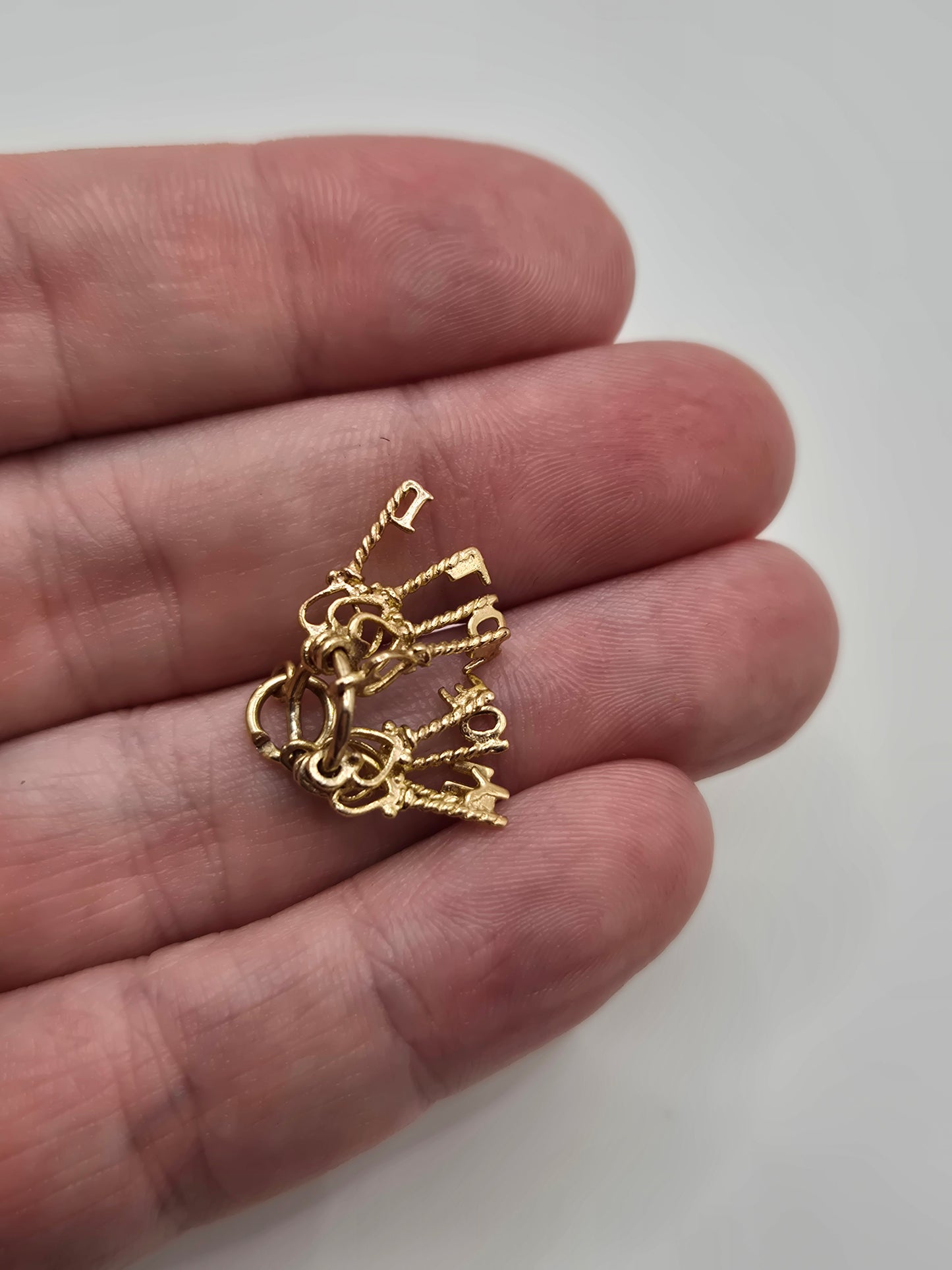 9ct gold "I love you" keys Charm