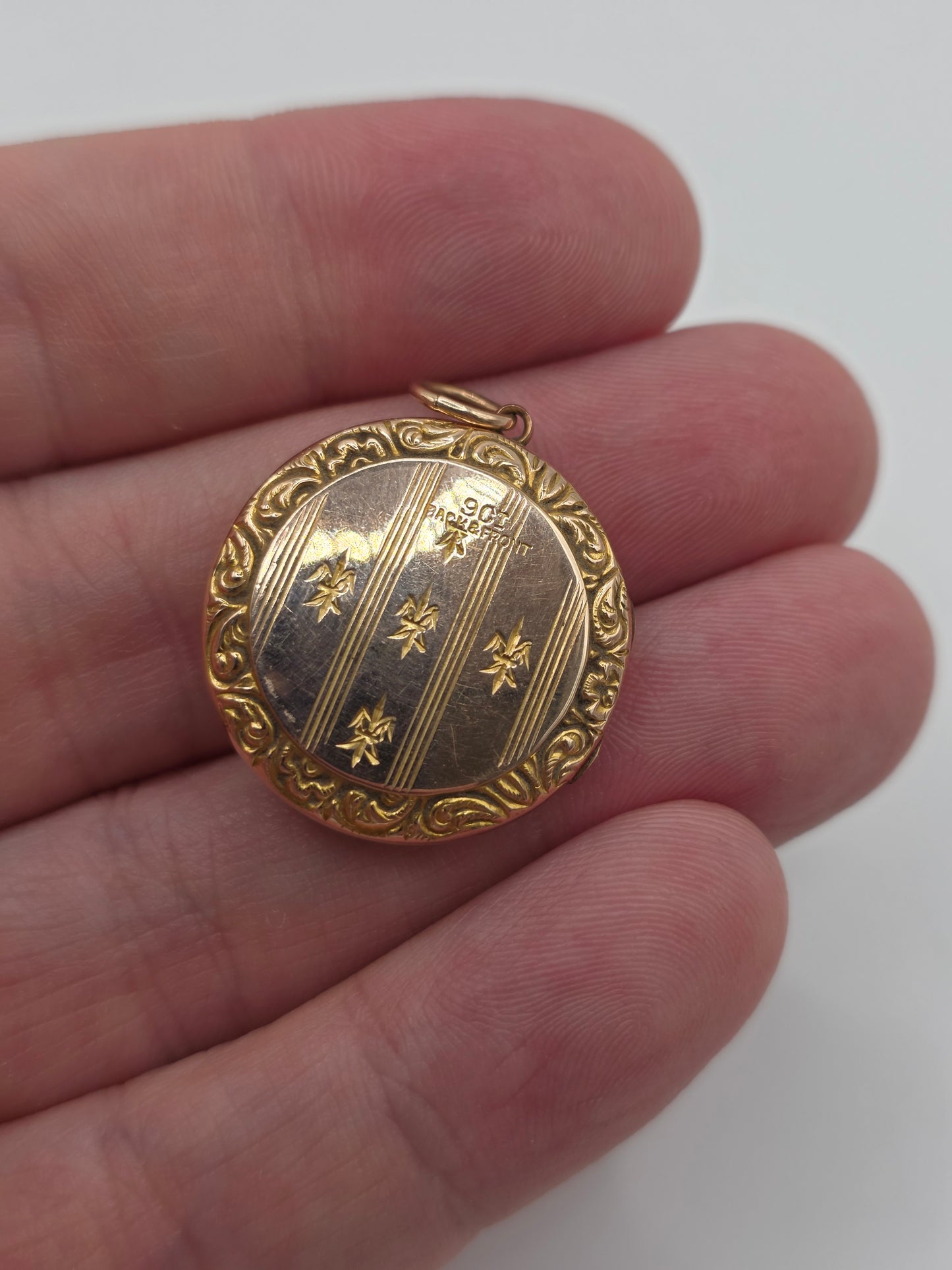 Antique 9ct gold back and front locket