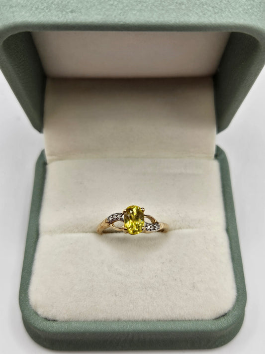 9ct gold sphene and diamond ring