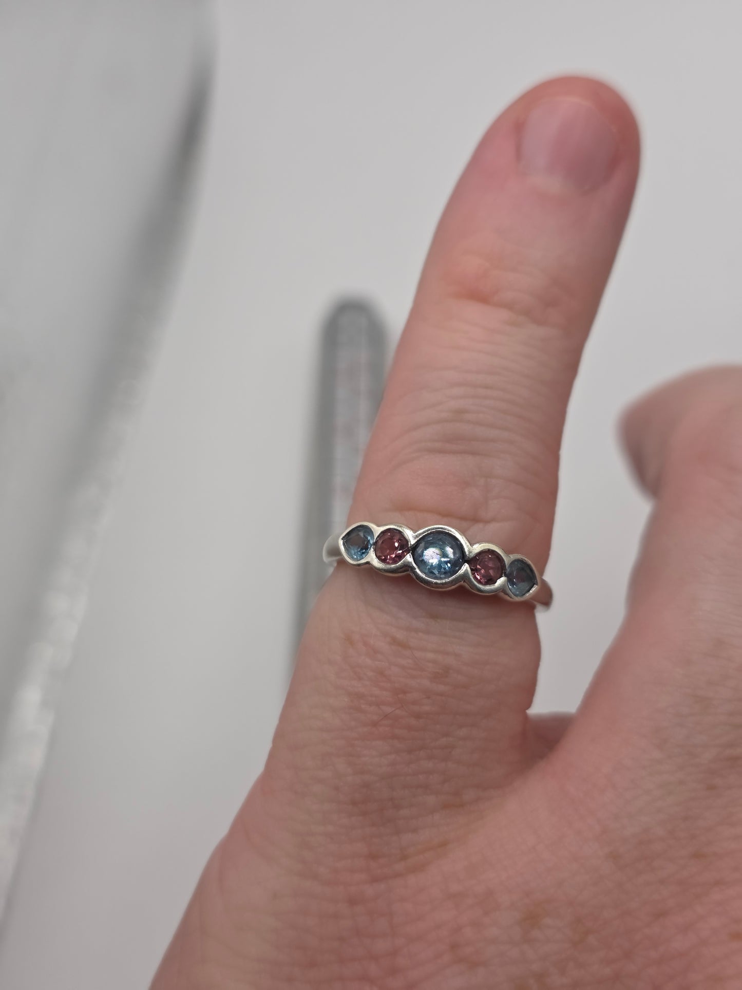 9ct white gold topaz and pink tourmaline ring