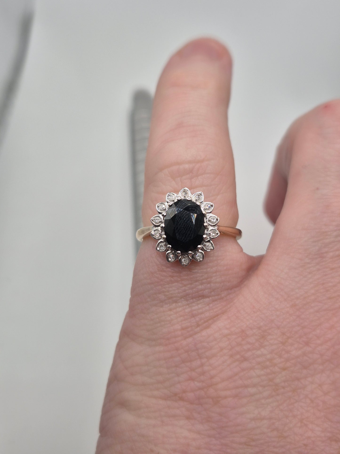 9ct gold sapphire and diamond ring