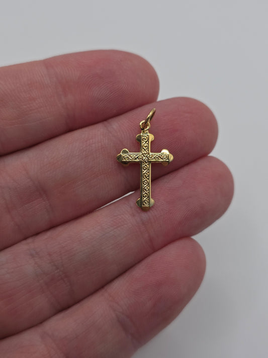 9ct gold cross pendant