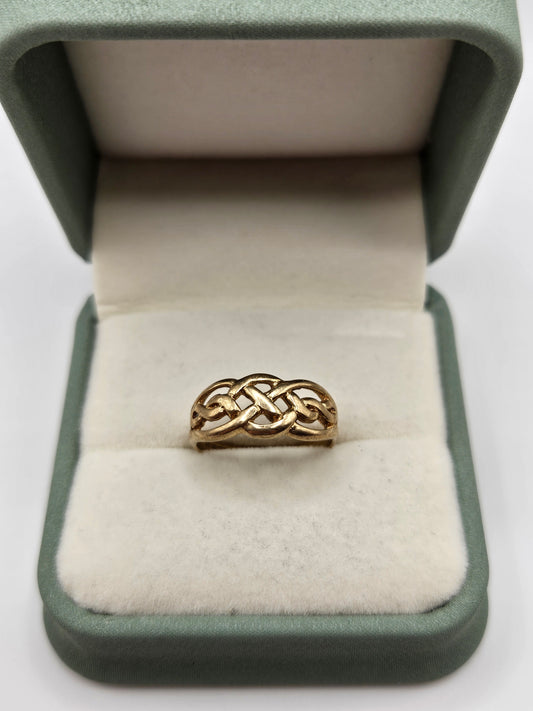 9ct gold celtic ring