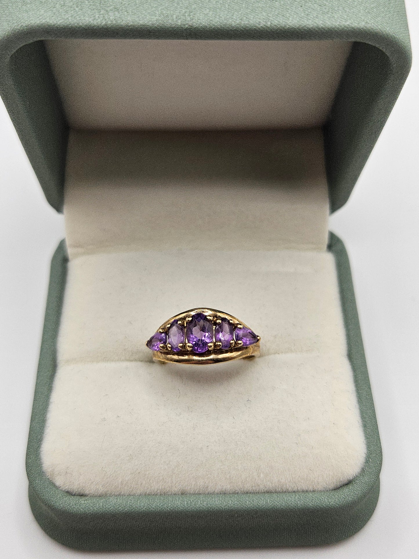 9ct gold amethyst ring