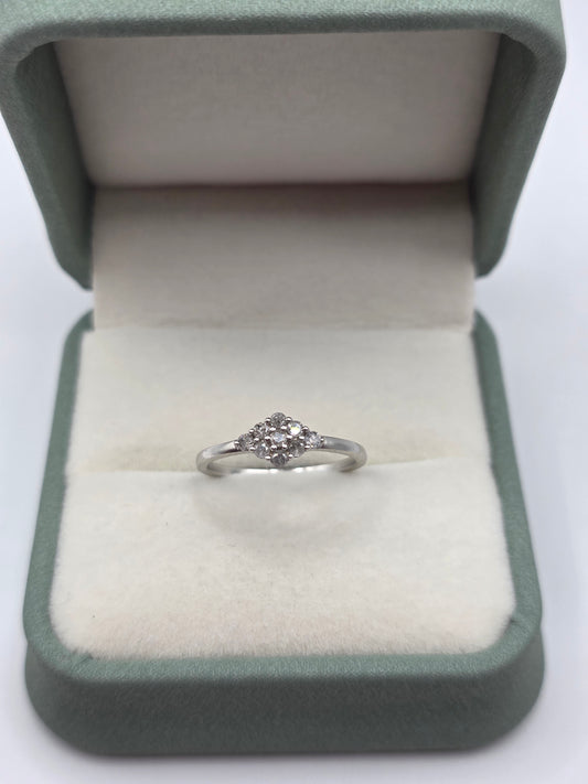 9ct white gold diamond ring