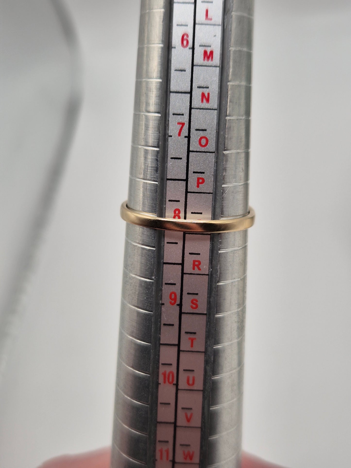 9ct gold topaz and diamond ring