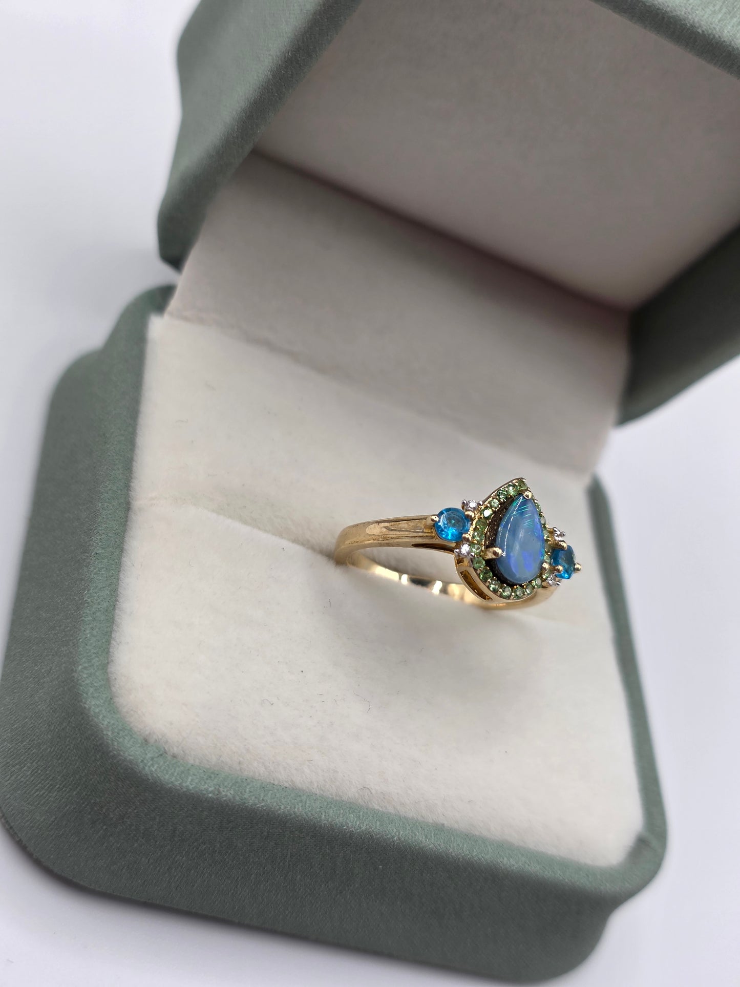 9ct gold opal double and multigem ring