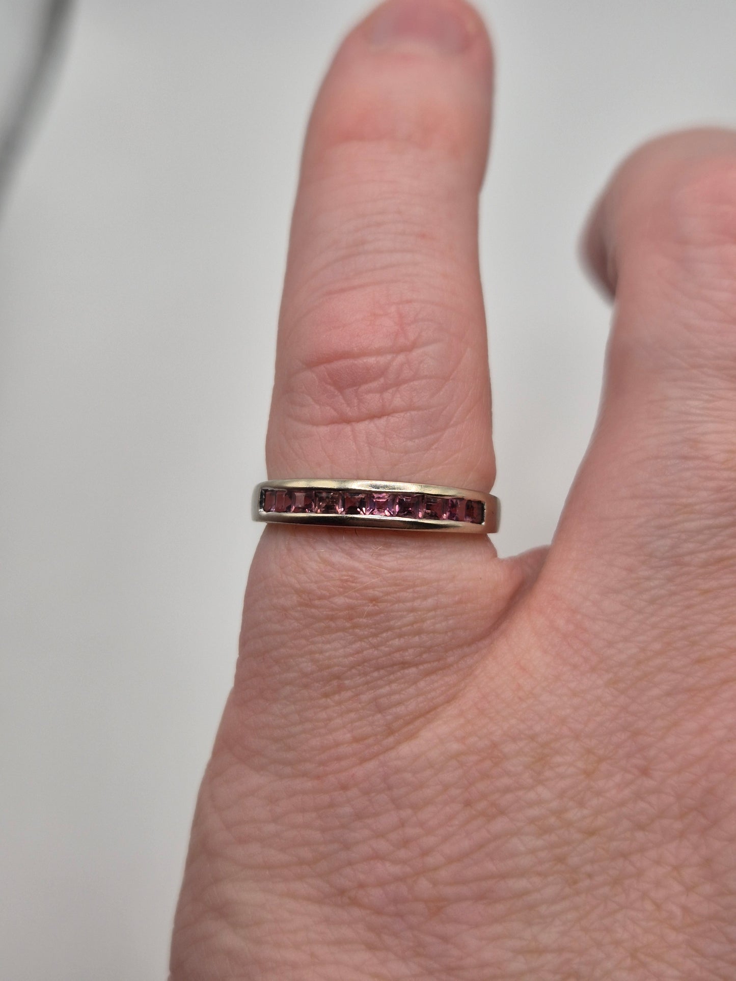 9ct white gold pink topaz ring
