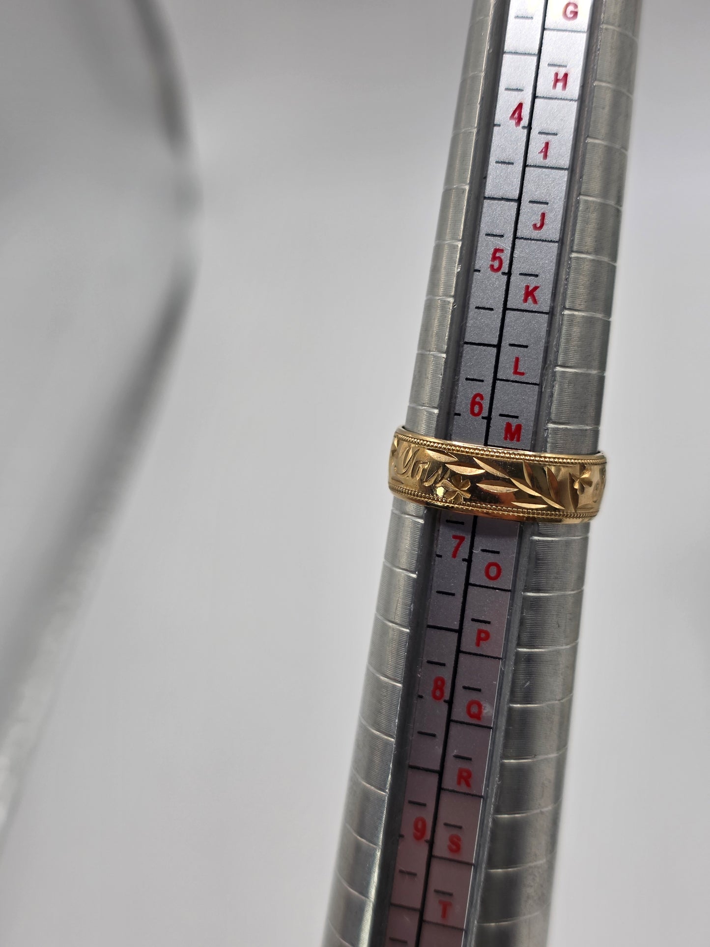 9ct gold "i love you" floral band ring