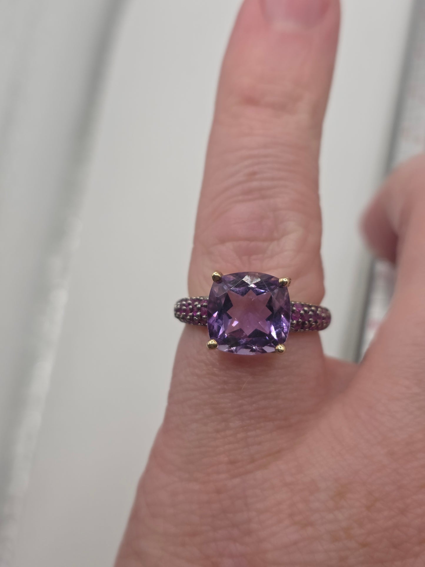 9ct gold amethyst and ruby ring