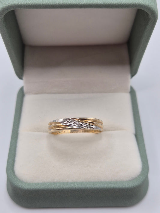 14ct gold diamond ring