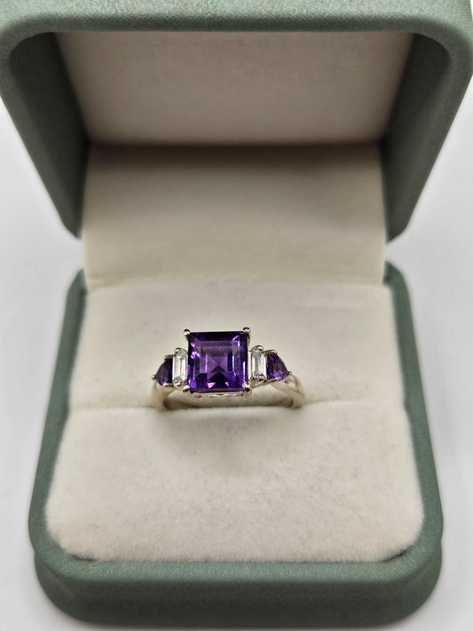 Silver amethyst ring