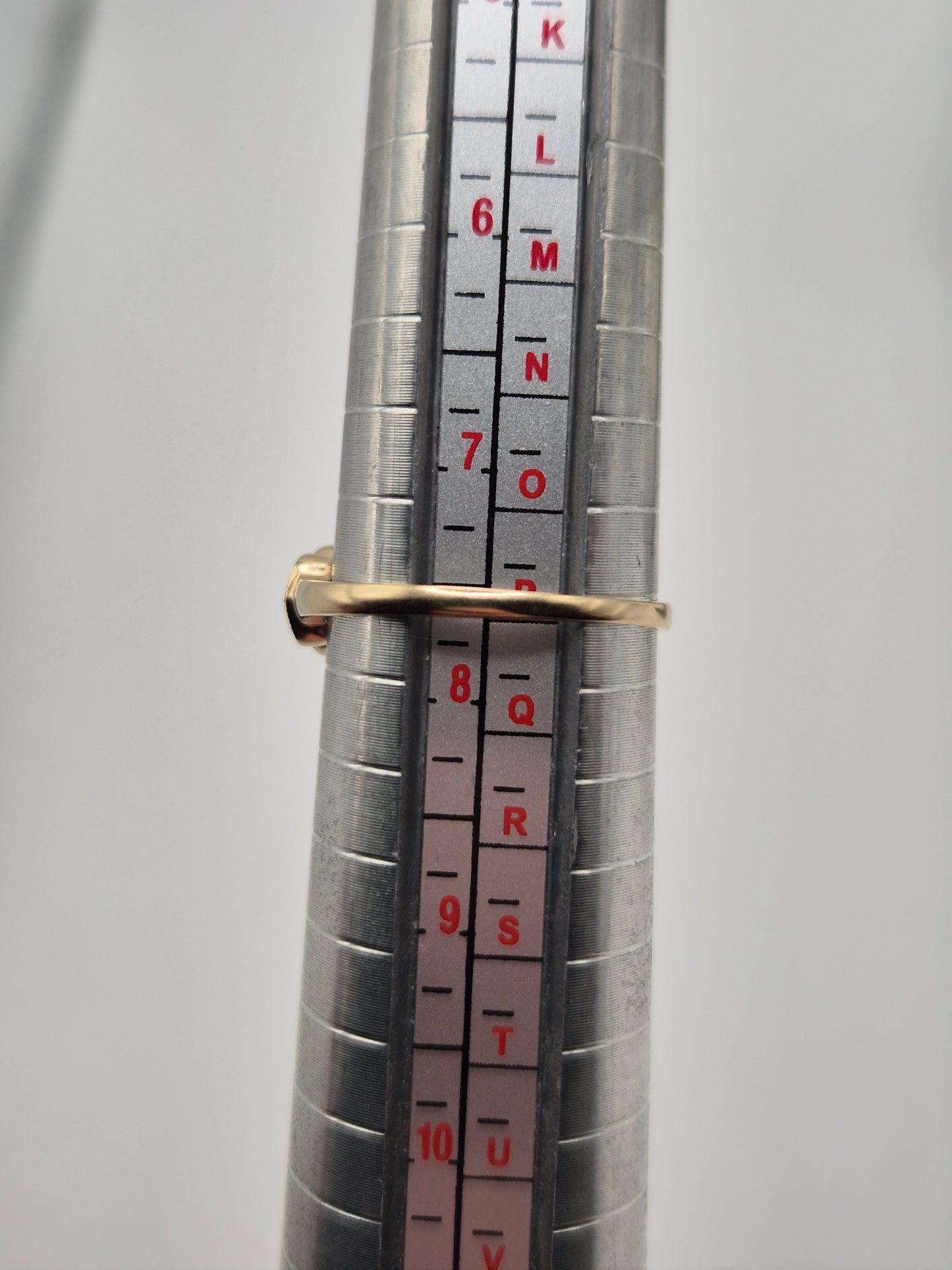 9ct gold diopside and diamond ring