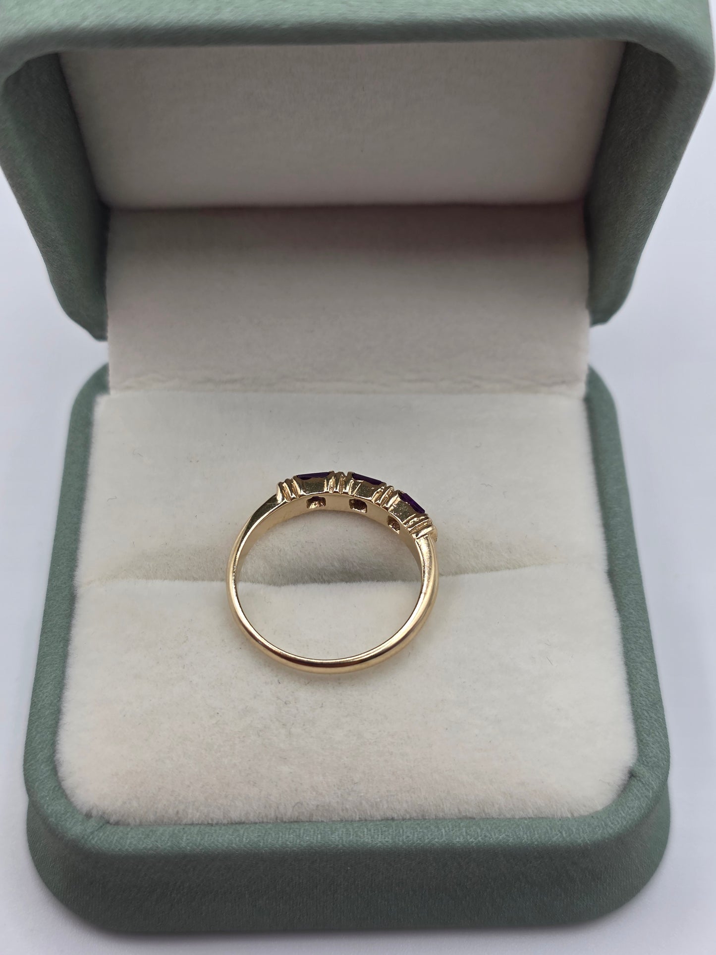 9ct gold amethyst ring