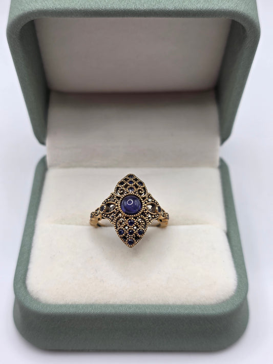 Art decor 9ct gold iolite and marcasite ring