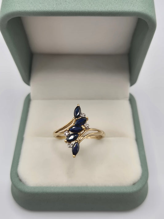 9ct gold sapphire and diamond ring