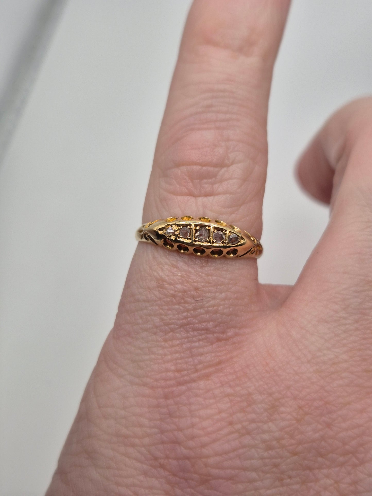 Antique 18ct gold diamond ring