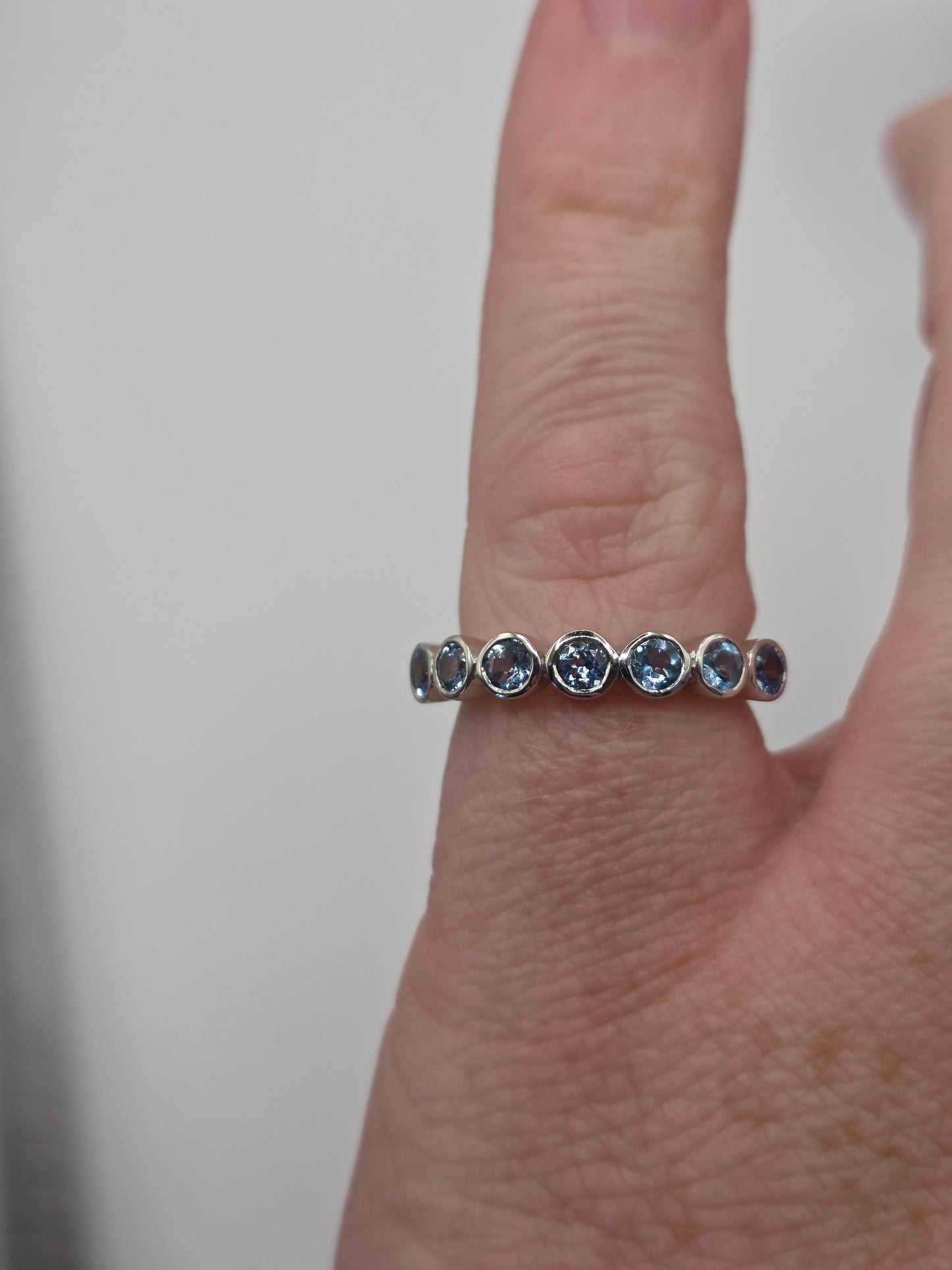 9ct white gold topaz ring