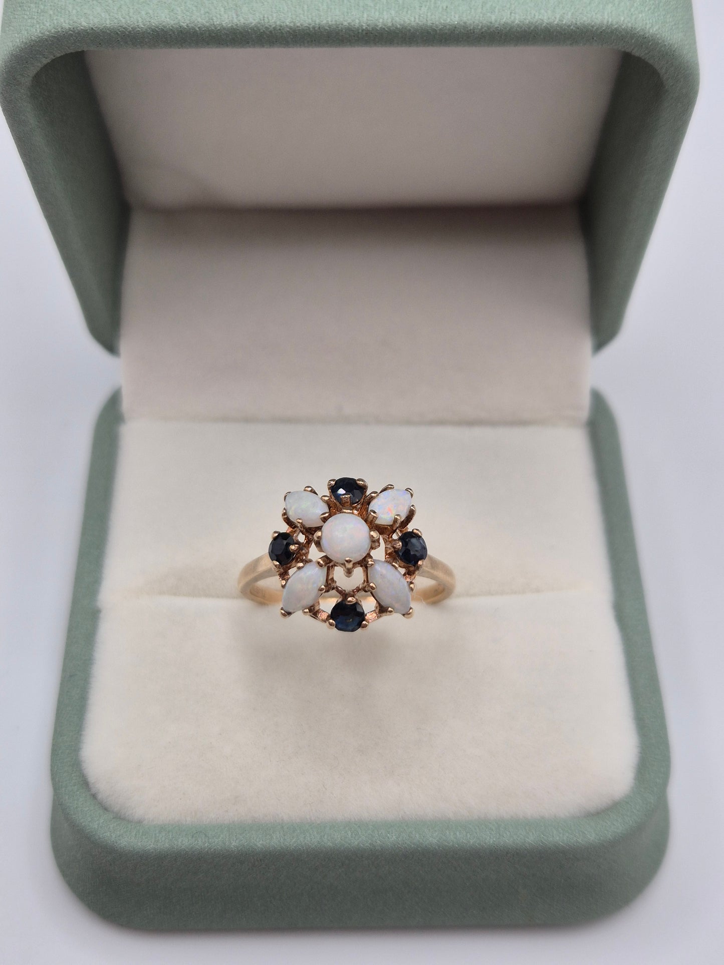 9ct gold opal and sapphire ring