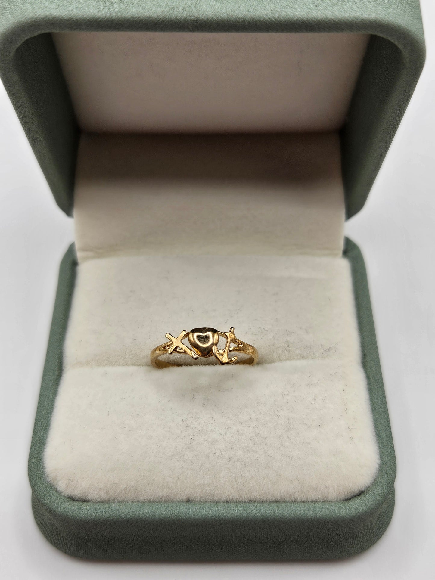 9ct gold hope, faith and charity ring