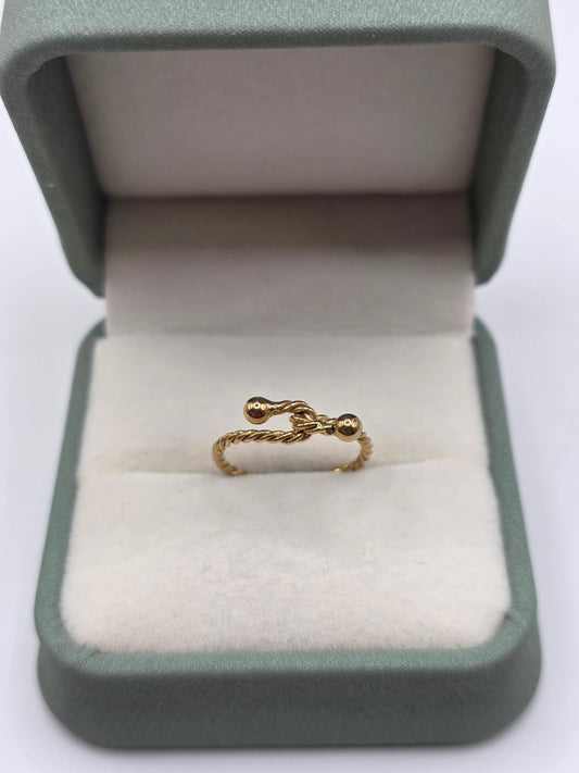 9ct gold twisted knot ring