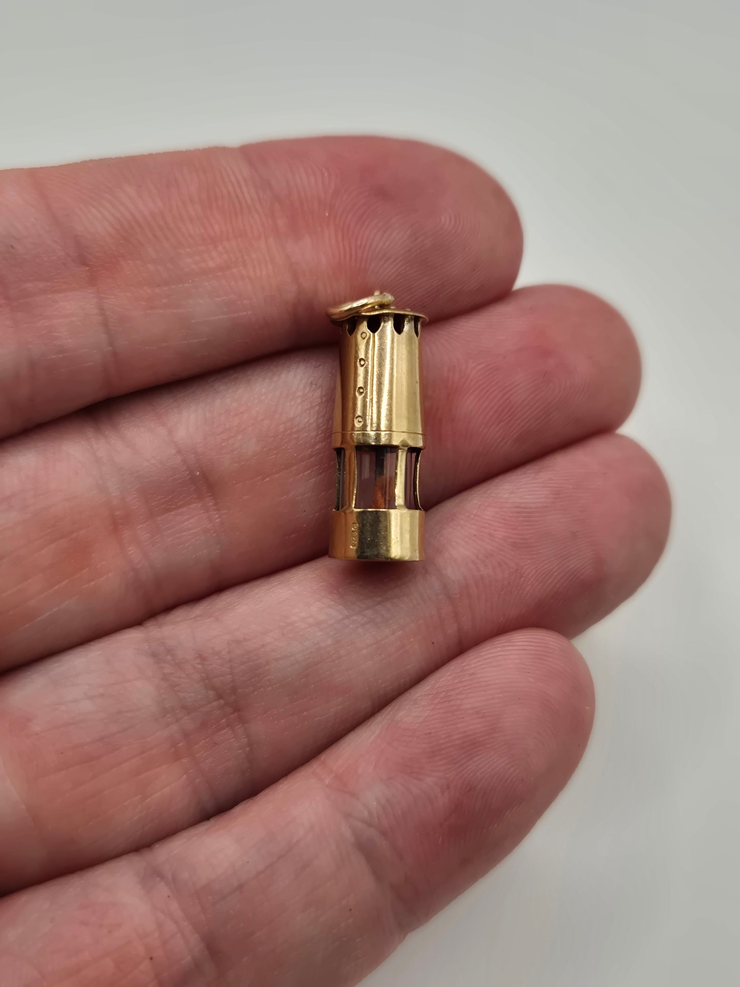 9ct gold lantern charm