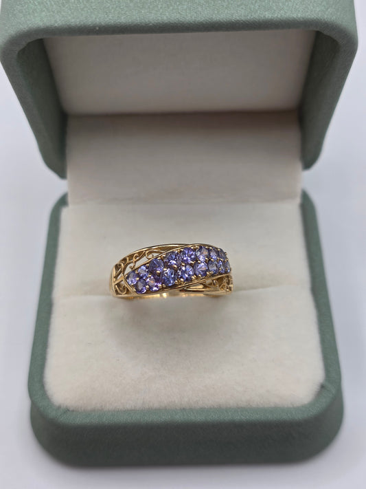 9ct gold tanzanite ring