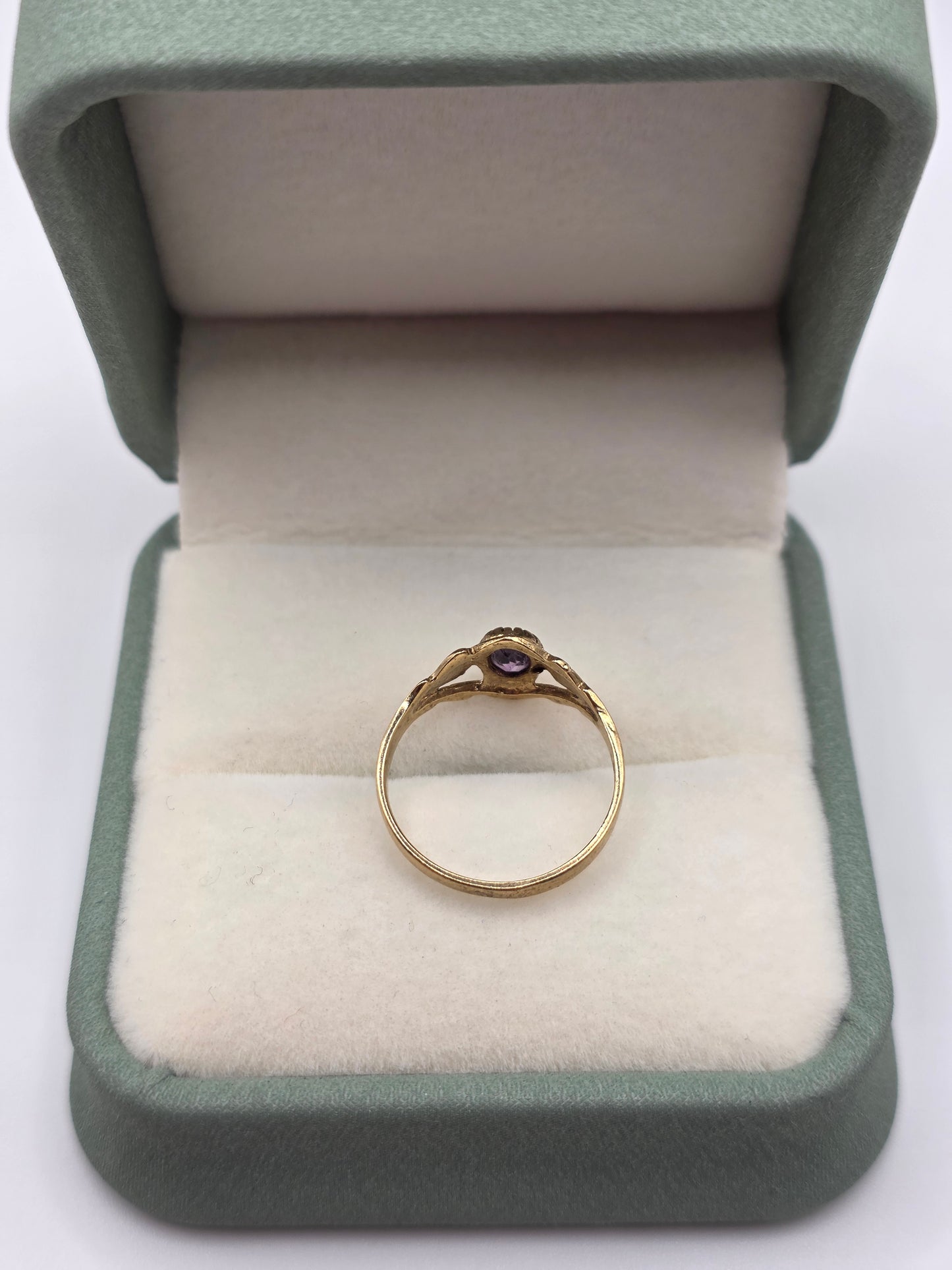 9ct gold amethyst ring