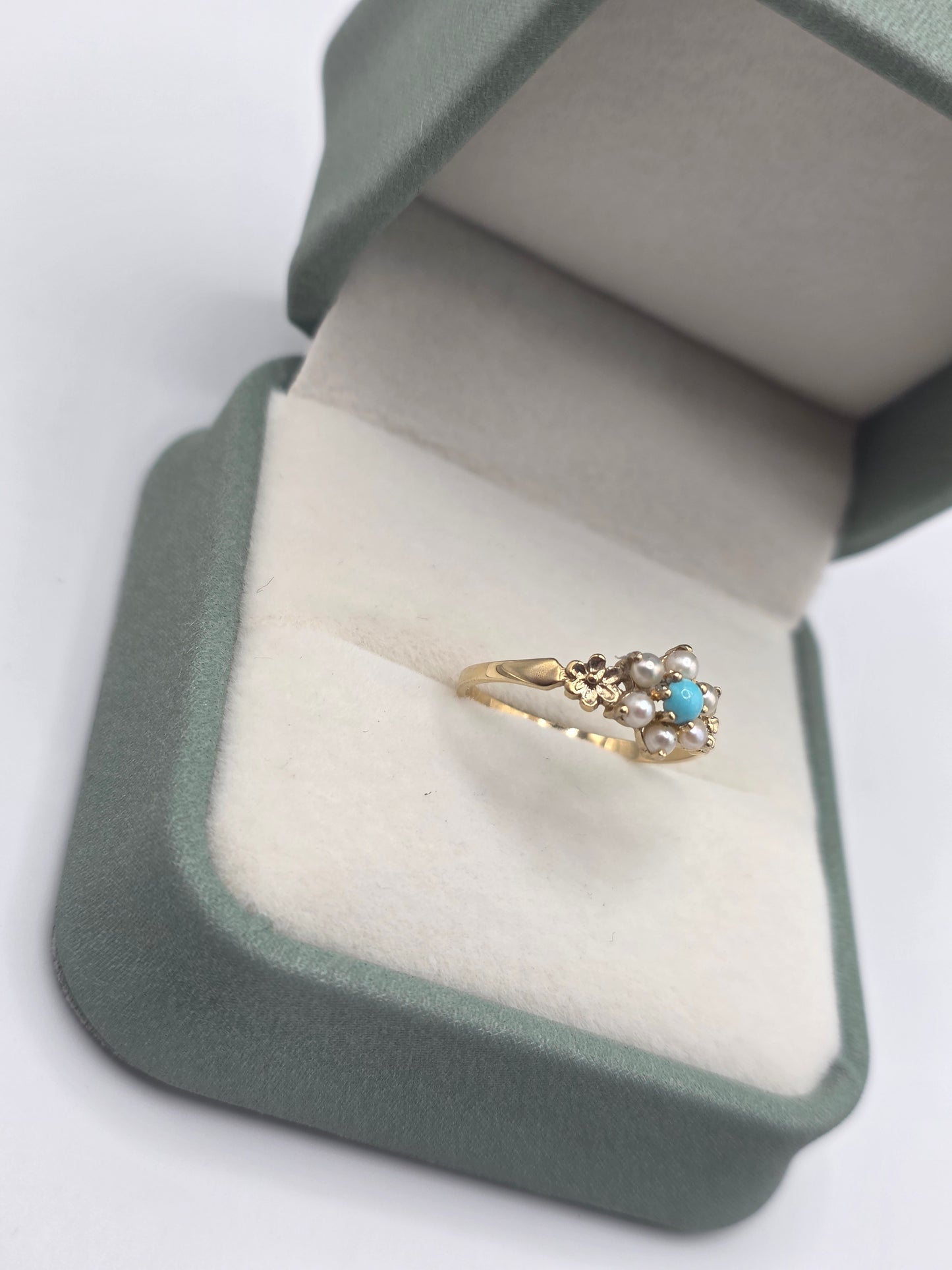 9ct gold turquoise and pearl ring