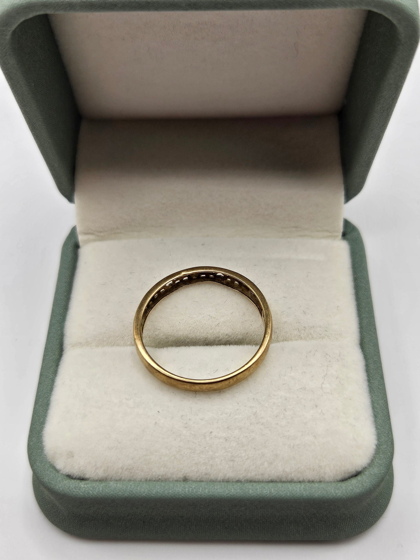 9ct gold enscribed ring