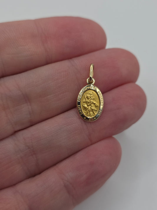 9ct gold oval st christopher pendant